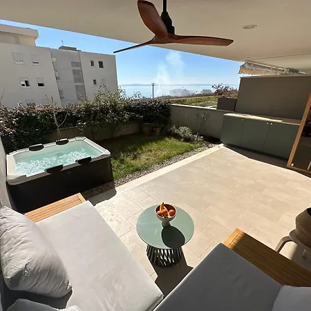 Znjan Beachfront Luxury Beautiful New With Garden Jacuzzi And Sauna * Split